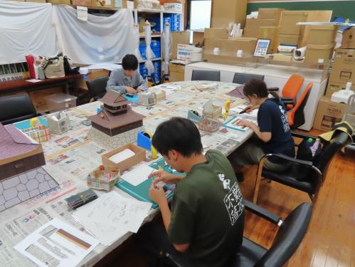 夏休みワークショップ(国吉城ペーパークラフトづくり)
